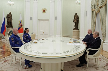 Фото: Александр Лукашенко и Владимир Путин встретились в Кремле с Мариной Василевской и Олегом Новицким