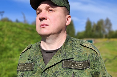 Фото: Пример служения Отечеству. Старший прапорщик Юрий Гуща три десятка лет прослужил в Вооруженных Силах Республики Беларусь.