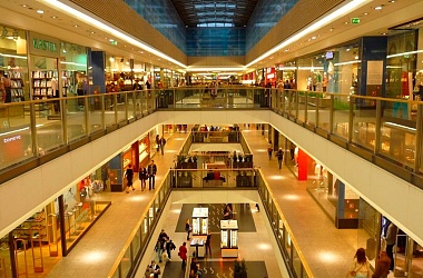 Фото: В Польше с 4 мая возобновят работу отели и торговые центры