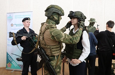Фото: В Свислочи презентовали военные вузы