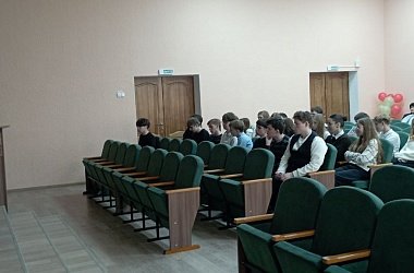 Фото: Есть такая профессия – Родину защищать: в СШ № 2 им. Н. П. Массонова прошла профориентационная встреча
