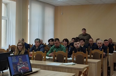 Фото: На планерке у председателя райисполкома: «На повестке дня – наведение порядка и уплата коммунальных услуг»