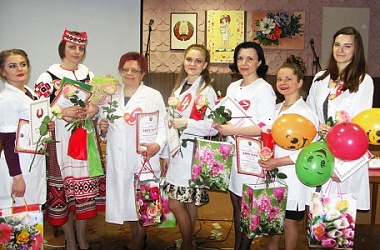 Фото: Белая шапочка, белый халат…