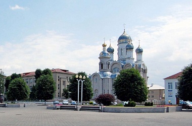 Фото: Когда отмечаем День Святой Троицы, поминаем усопших и держим Петров пост. Церковный календарь на июнь 2025 года