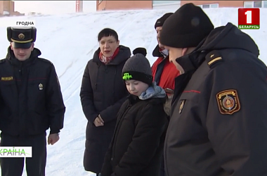Фото: В Гродно организовали профилактические рейды по городским горкам, где катаются дети