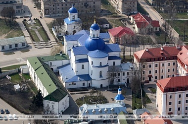 Фото: В Жировичах после реконструкции открыли святой источник
