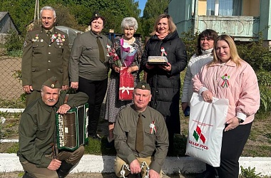 Фото: Клавдия Ульченко родилась 9 мая 1945 года и сегодня у нее двойной праздник 