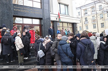 Фото: Минобразования: более 52 тыс. учащихся 11-х классов прошли репетиционный ЦЭ 28 января