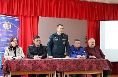 Фото: Сельский сход. Обсудили важные вопросы