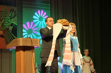 Фото: Хвала рукам,  что пахнут хлебом!