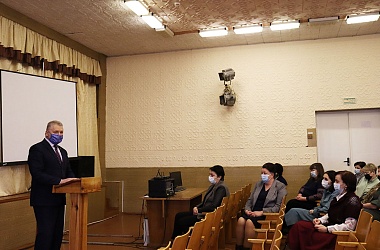 Фото: Виктор Субботка встретился с коллективом СШ № 2 им. Н. П. Массонова г. Свислочи 