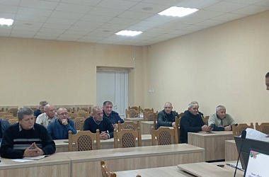 Фото: В обособленной группе (Свислочского района) прошло обучающее занятие для командиров отрядов народного ополчения и их заместителей.