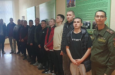 Фото: Молодежь Свислоччины пополнила ряды Вооруженных Сил Беларуси