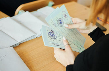 Фото: Когда абитуриенты смогут забрать сертификаты ЦТ?