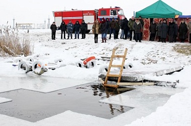 Фото: Купель зовет – заряд бодрости на год
