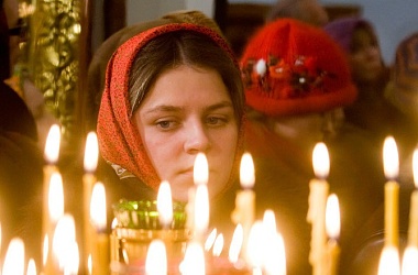 Фото: Православные верующие празднуют Воздвижение Креста Господня