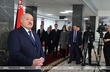 Фото: Лукашенко: сценарии беглых относительно Беларуси нереализуемы
