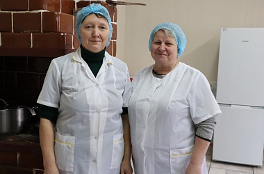 Фото: Повара Светлана Петревич и Ирина Штоп из Занок считают, что вкусно готовить – это дар. Проверили, есть ли он у них