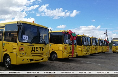 Фото: Школы Беларуси получат около 250 новых автобусов