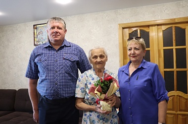 Фото: Поздравили с 90-летним юбилеем