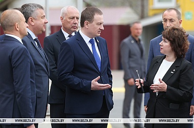 Фото: Александр Турчин ознакомился с производственными мощностями ОАО «Лидский молочно-консервный комбинат»