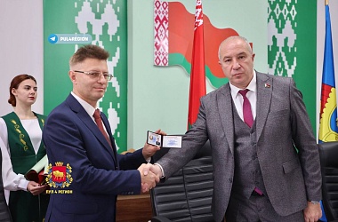 Фото: Губернатор Гродненской области Юрий Караев представил активу Зельвенского района нового руководителя