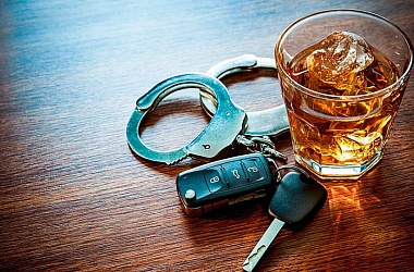 Фото: В Гродно сотрудники ГАИ задержали пьяного водителя маршрутки