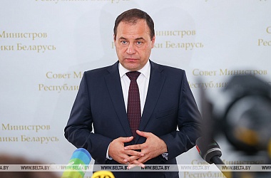 Фото: Головченко: все предприятия работают, на некоторых есть группы протестующих
