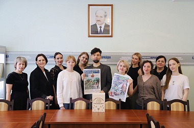 Фото: Мост творческой дружбы: редакцию «Гродзенскай праўды» посетил фотокорреспондент «Крымской газеты»