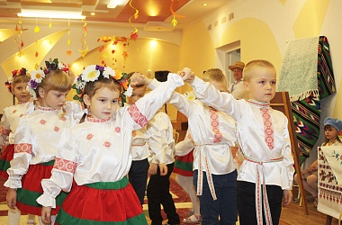Фото: У госці запрасіў «Восеньскі кірмаш»
