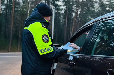 Фото: Госавтоинспекция страны проводит профилактическую акцию «Отключи телефон — включи безопасность!»  