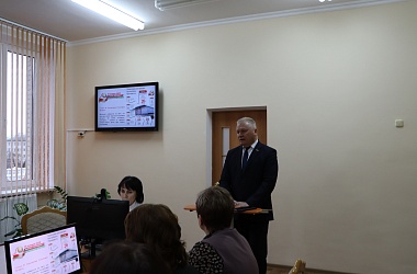 Фото: Виктор Субботка встретился с коллективом гимназии