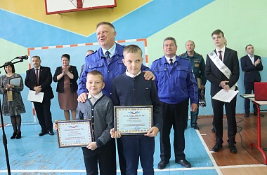 Фото: Все подытожил последний звонок