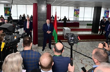 Фото: За что голосовал Александр Лукашенко, пойдет ли снова на выборы и прогноз по Украине. Подробности заявлений Президента