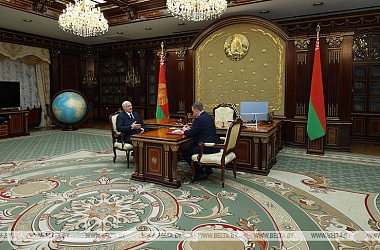 Фото: Промышленность, сельское хозяйство, внешний контур. Александр Лукашенко принял с докладом премьер-министра