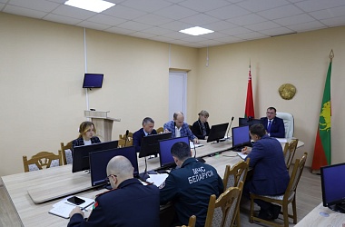 Фото: На планерке у председателя райисполкома: «До конца недели завершить сев озимых зерновых»