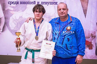 Фото: Белорус Ковтюх стал чемпионом мира по самбо среди юношей