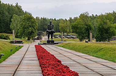 Фото: 50 лет назад состоялось открытие мемориального комплекса «Хатынь»