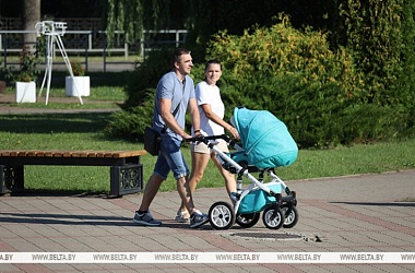 Фото: Соцопрос: более 70% белорусской молодежи отмечают высокую ценность семьи