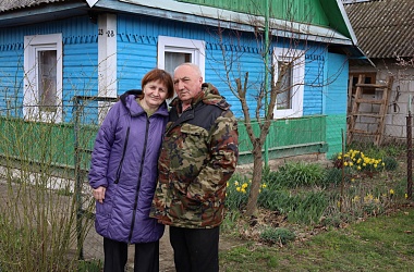 Фото: “Я сюды нібы  ў дзяцінства  вяртаюся”. Як Аліна і Мікалай Герасімовічы ўдыхнулі новае жыццё ў забытую дзедаву хату