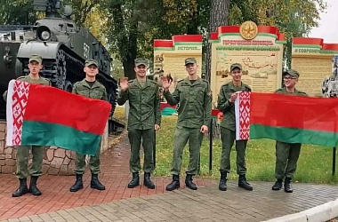 Фото: Военнослужащие Вооруженных Сил записали видео ко Дню народного единства