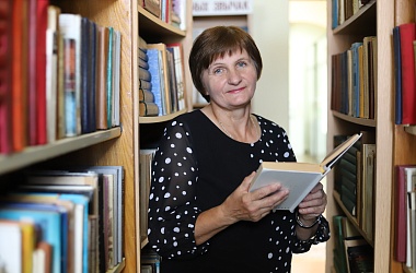 Фото: Хозяйка книжных сокровищ. Поговорили с мастером книжного ремесла Ириной Сарай, которая почти пять десятилетий отдала любимому делу
