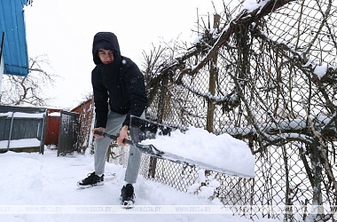 Фото: Чем может помочь соцслужба зимой, рассказали в Минтруда 