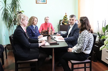 Фото: Правовой инспектор труда Станислав Желудок провел прием граждан в Свислочи
