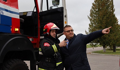 Фото: Учебная тревога стала уроком безопасности: в горгазе отработали эвакуацию с участием МЧС
