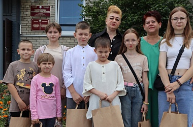 Фото:   Собираемся в школу вместе