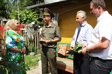 Фото: На Свіслаччыне працягваецца ўручэнне юбілейных медалёў «75 год вызвалення Беларусі ад нямецка-фашысцкіх захопнікаў»