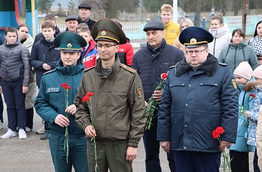 Фото: В Доброволе состоялся митинг-реквием «Будем помнить всегда»