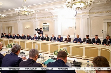 Фото: "Пока картина неоднозначная". Александр Лукашенко о работе экономики в 2025 году