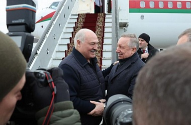 Фото: Александр Лукашенко прилетел в Санкт-Петербург, где пройдут саммиты СНГ и ЕАЭС